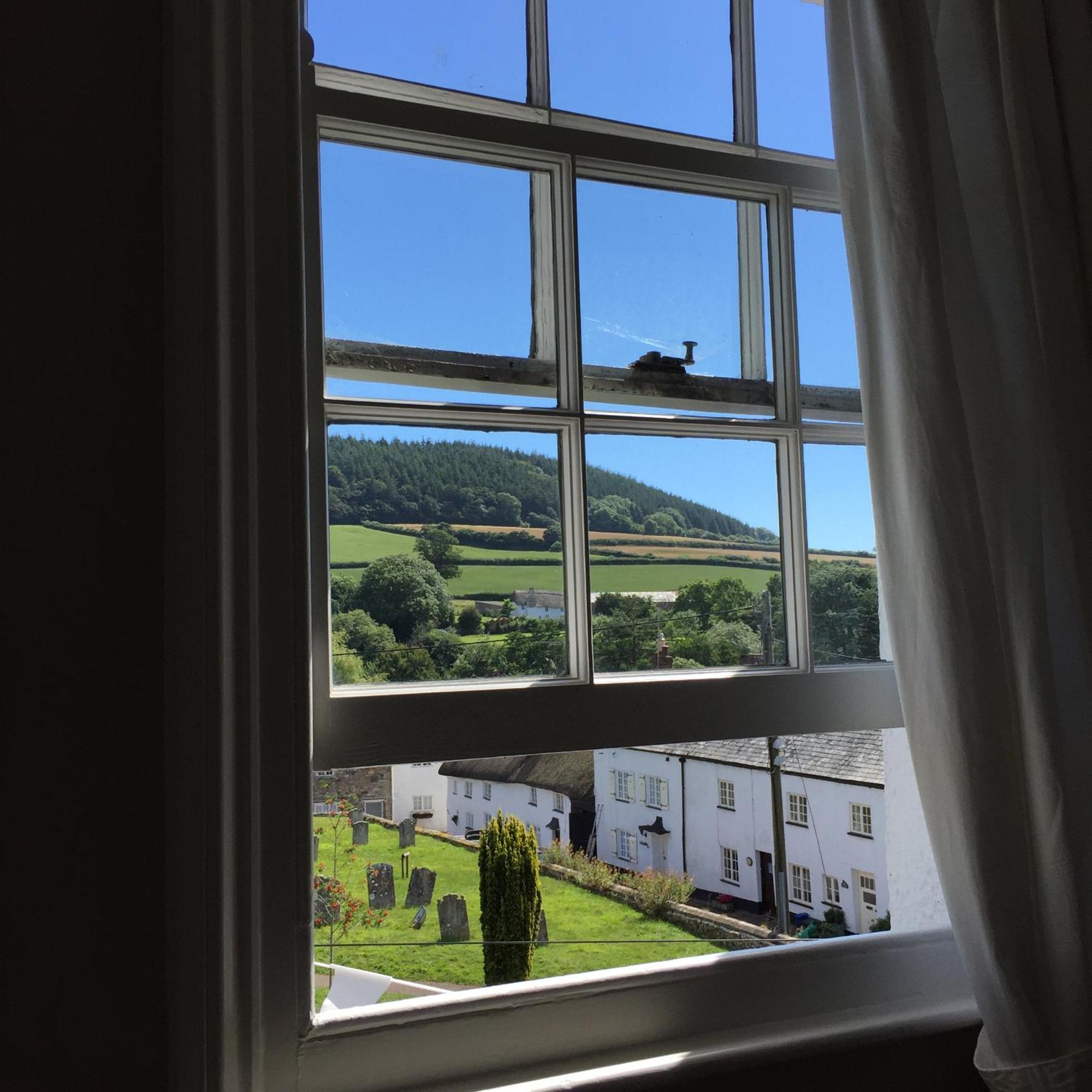 Red Lion Inn Sidbury Room photo